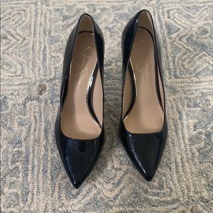 Jessica Simpson size 9 blue paten pumps